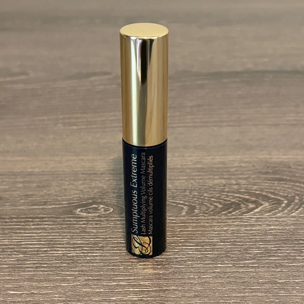 ❤️$5 NWT Estee Lauder Sumptuous Extreme Mascara in Extreme Black
